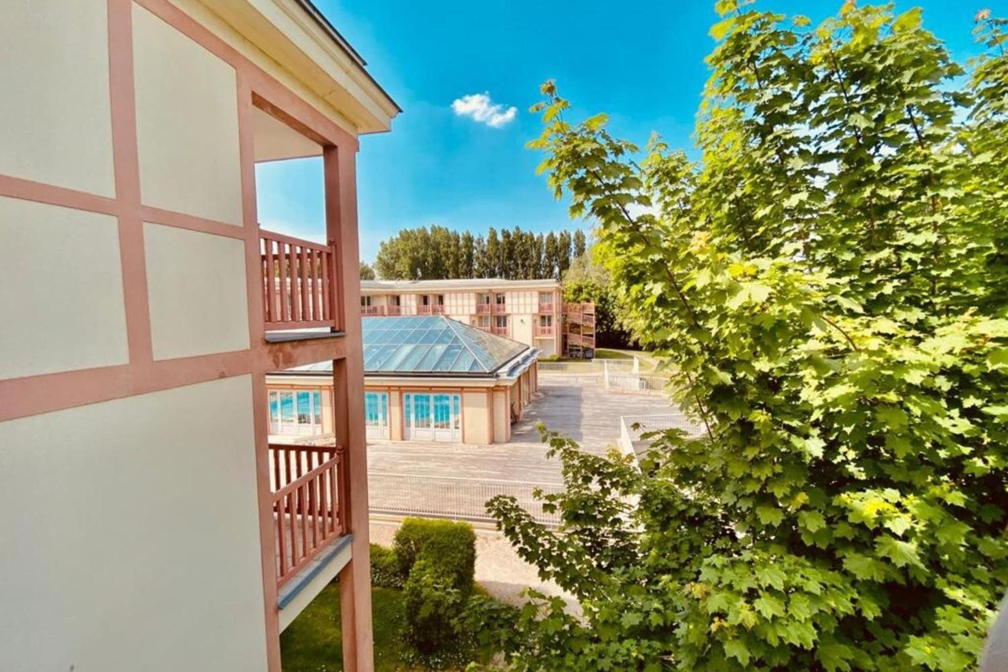 6-Person Apartment With Swimming Pool Tennis Court And Free Parking 25 Le Touquet Exterior photo